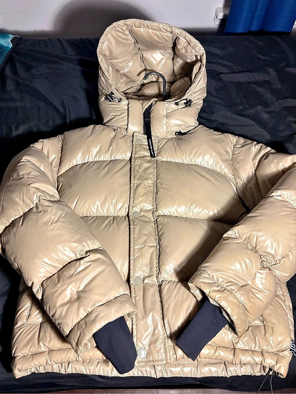 The Super Puff Puffer Jacket in Beige Size Small Like New